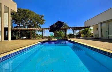 Imagem 2: Chácara de alto padrão à venda no Condomínio Alto da Boa Vista Senador...