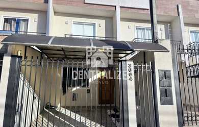 Imagem: A casa possui 2 Dormitórios, 2 Banheiros, 2 Vagas na garagem