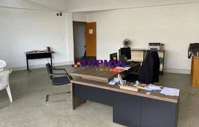 Imagem: O depósito possui 450m² de Área e está localizado em Industrial