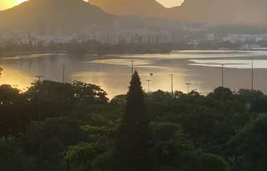 Imagem: O apartamento possui 2 Dormitórios, 2 Banheiros, 72m² de Área