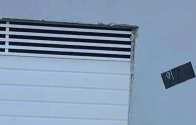 Imagem: A casa possui 1 Dormitório, 1 Banheiro, 1 Vaga na garagem