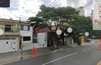 Imagem: O depósito possui 2 Vagas na garagem, 115m² de Área e está