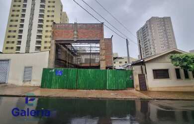 Imagem: O depósito possui 1 Vaga na garagem e 142m² de Área e está