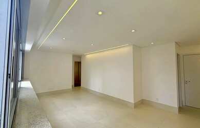 Imagem: O apartamento possui 3 Dormitórios, 3 Banheiros, 4 Vagas na