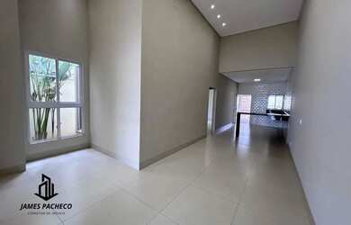 Imagem: A casa possui 3 Dormitórios, 4 Banheiros, 3 Vagas na garagem