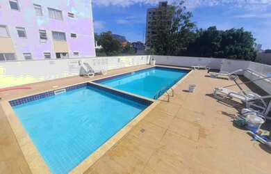 Imagem: O apartamento na cobertura possui 3 Dormitórios, 2 Banheiros