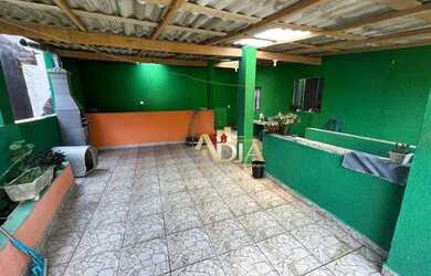 Imagem: A casa possui 2 Dormitórios, 1 Banheiro, 1 Vaga na garagem