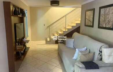 Imagem: A casa possui 3 Dormitórios, 2 Banheiros, 243m² de Área e