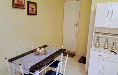 Imagem: A casa possui 1 Dormitório, 1 Banheiro, 42m² de Área e está