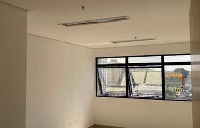 Imagem: O depósito possui 20m² de Área e está localizado em Barro