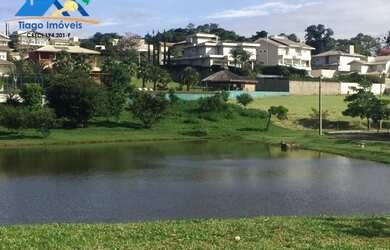 Imagem: O terreno possui 1.991m² de Área e está localizado em Atibaia