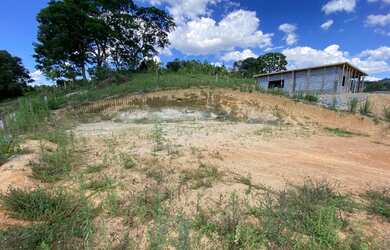 Imagem: O terreno possui 1190m² de Área e está localizado em Toledo