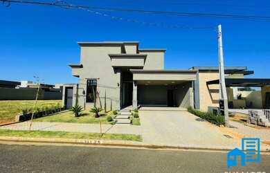 Imagem: A casa em condomínio possui 3 Dormitórios, 3 Banheiros, 2