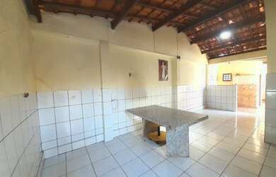 Imagem 8: Casa para venda tem 260 metros quadrados em Conjunto Anhanguera - Goiânia - Goiás