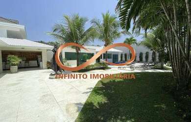 Imagem: A casa em condomínio à venda possui 5 Dormitórios, 5 Banheiros