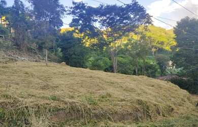 Imagem: O terreno possui 1.000m² de Área e está localizado em Areal