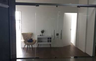 Imagem: O depósito possui 30m² de Área e está localizado em Centro