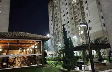 Imagem: O apartamento possui 2 Dormitórios, 1 Banheiro, 1 Vaga na garagem