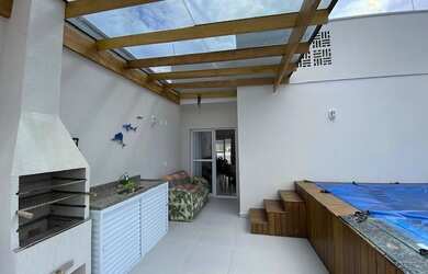 Imagem: O apartamento na cobertura possui 3 Dormitórios, 2 Banheiros