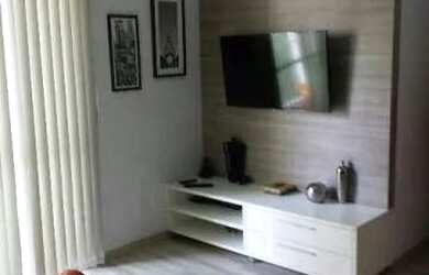 Imagem: O apartamento possui 2 Dormitórios, 1 Banheiro, 1 Vaga na garagem