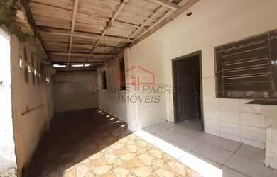 Imagem: A casa possui 1 Dormitório, 1 Banheiro, 40m² de Área e está