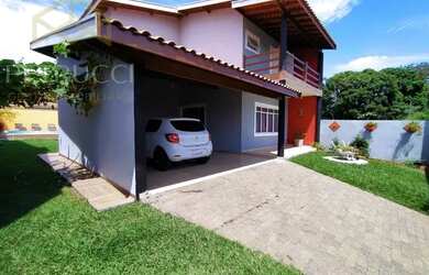 Imagem: A casa em condomínio possui 5 Dormitórios, 5 Banheiros, 4