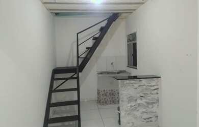 Imagem: A casa possui 1 Dormitório, 1 Banheiro e está localizado