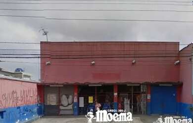 Imagem: O depósito possui 5 Vagas na garagem, 500m² de Área e está