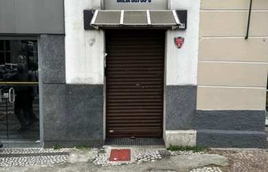 Imagem: O depósito possui 964m² de Área e está localizado em Centro