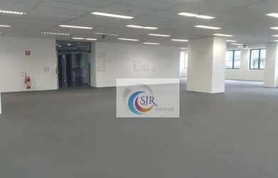 Imagem: O depósito possui 5 Vagas na garagem, 608m² de Área e está