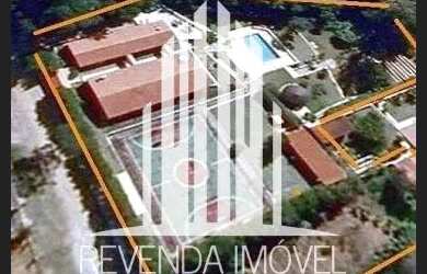 Imagem: A casa em condomínio possui 5 Dormitórios, 4 Banheiros, 5