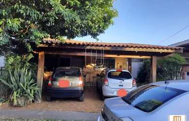 Imagem: A casa em condomínio possui 4 Dormitórios, 3 Banheiros, 2
