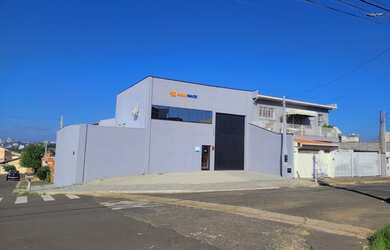 Imagem: O depósito possui 122m² de Área e está localizado em Santa