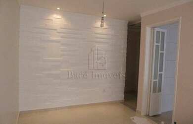 Imagem: O apartamento possui 3 Dormitórios, 1 Banheiro, 1 Vaga na garagem