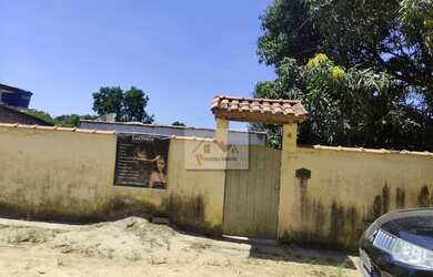 Imagem: A casa possui 2 Dormitórios, 1 Banheiro, 1 Vaga na garagem