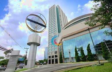 Imagem: O depósito possui 5 Vagas na garagem, 435m² de Área e está