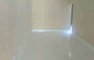 Imagem: A casa possui 3 Dormitórios, 3 Banheiros, 3 Vagas na garagem