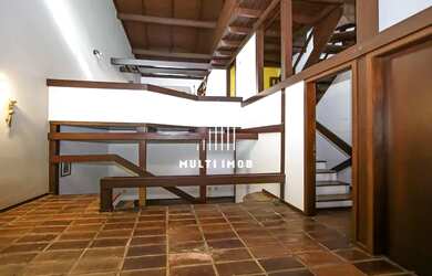 Imagem: A casa possui 3 Dormitórios, 3 Banheiros, 3 Vagas na garagem