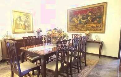 Imagem: A casa possui 4 Dormitórios, 5 Banheiros, 5 Vagas na garagem