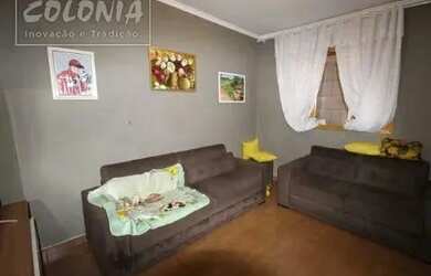 Imagem: A casa possui 3 Dormitórios, 3 Banheiros, 2 Vagas na garagem