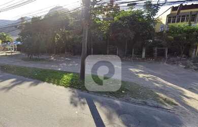Imagem: O terreno possui 7.400m² de Área e está localizado em Jacarepaguá