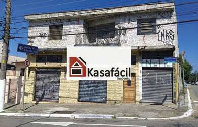 Imagem: O depósito possui 2 Vagas na garagem, 161m² de Área e está