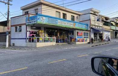 Imagem: O depósito possui 434m² de Área e está localizado em Taboão