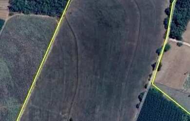 Imagem: A chácara possui 240.000m² de Área e está localizado em