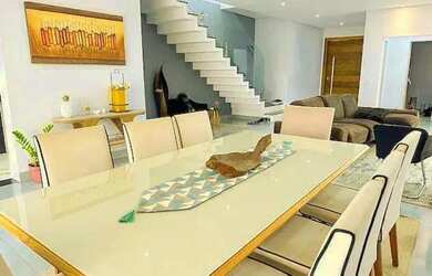 Imagem: A casa em condomínio possui 4 Dormitórios, 5 Banheiros, 4