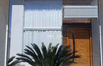 Imagem: A casa possui 3 Dormitórios, 4 Banheiros, 4 Vagas na garagem