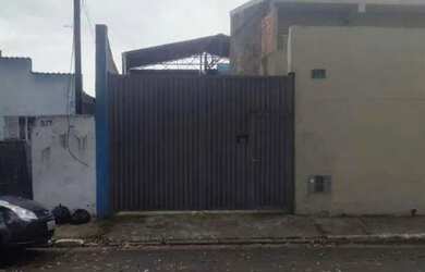 Imagem: O depósito possui 5 Vagas na garagem, 170m² de Área e está