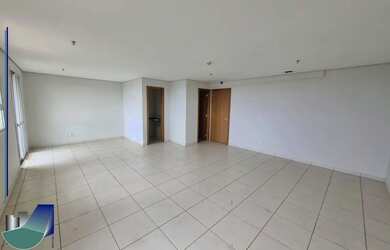 Imagem: O depósito possui 1 Vaga na garagem, 49m² de Área e está