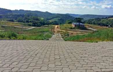 Imagem: O terreno à venda possui 856m² de Área e está localizado