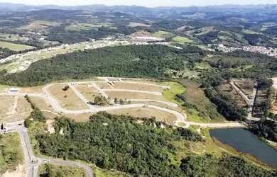 Imagem: O terreno possui 360m² de Área e está localizado em Novo